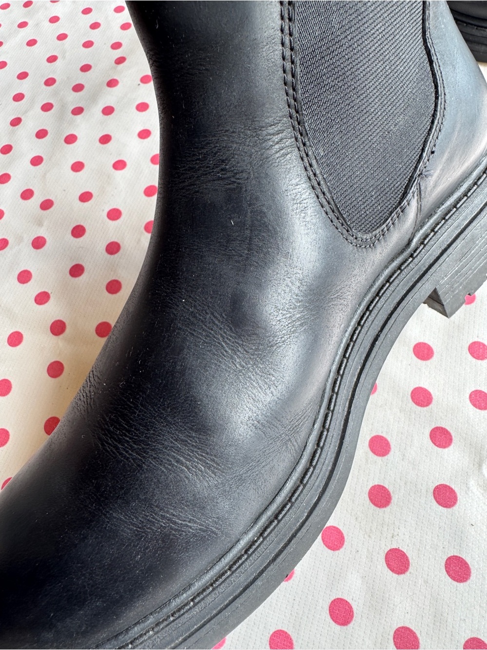 Clarks Chelsea Boot 8.5 Women’s - Picture 10 of 11